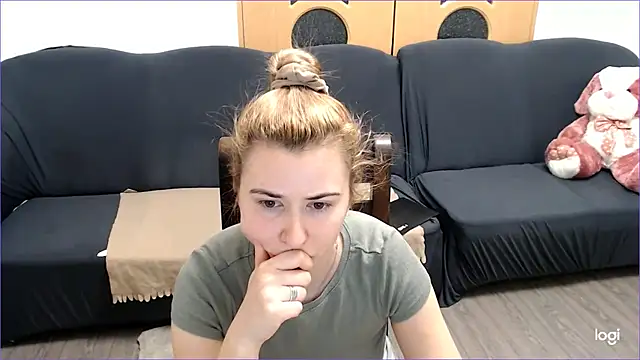 Snapshot of VioletaFlower7 chatting on 18, 1, 2025 VioletaFlower7 online show from 18, 1, 2025