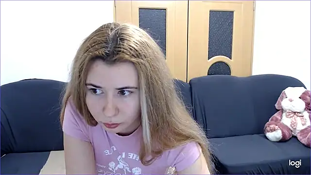 Snapshot of VioletaFlower7 chatting on 22, 1, 2025 VioletaFlower7 online show from 22, 1, 2025