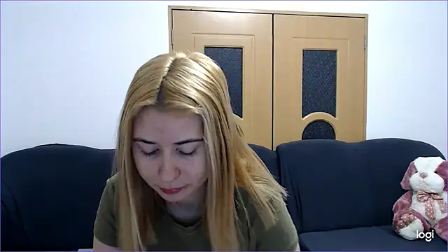 Snapshot of VioletaFlower7 chatting on 7, 2, 2025 VioletaFlower7 online show from 7, 2, 2025