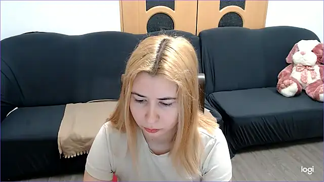 Snapshot of VioletaFlower7 chatting on 18, 2, 2025 VioletaFlower7 online show from 18, 2, 2025