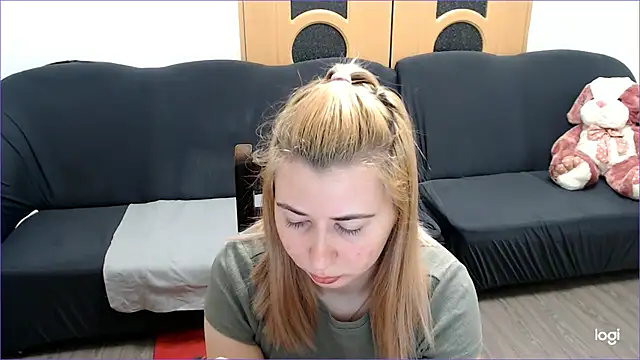 Snapshot of VioletaFlower7 chatting on 22, 2, 2025 VioletaFlower7 online show from 22, 2, 2025