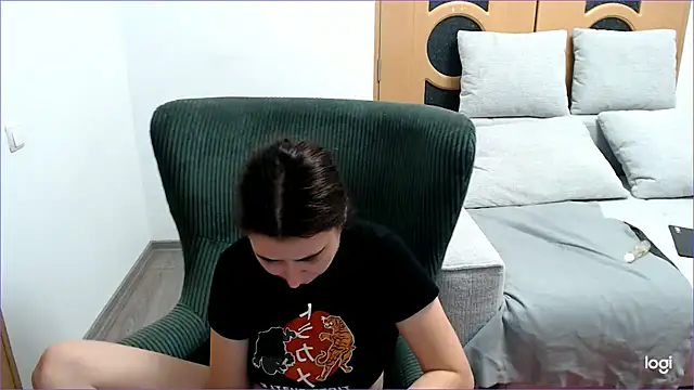 VioletaFlower7 online show from 8, 11, 2025