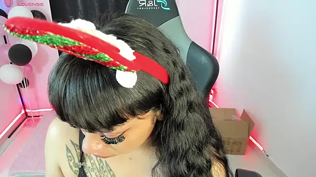 zoesullivan online show from 15, 12, 2024