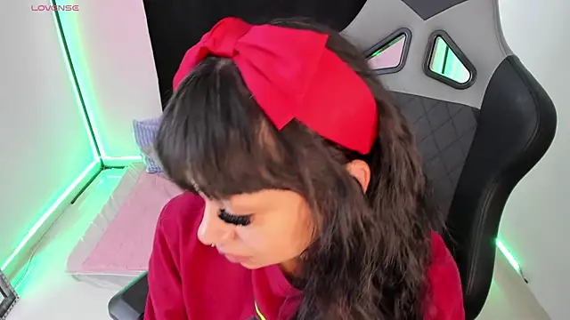 zoesullivan online show from 24, 12, 2024