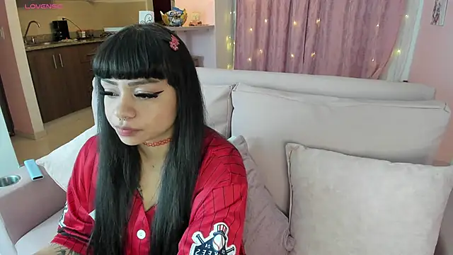 zoesullivan online show from 2, 1, 2025