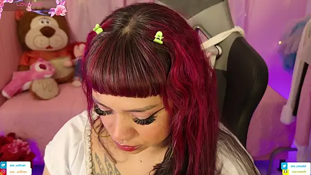 Snapshot of zoesullivan chatting on 8, 3, 2026 zoesullivan online show from 8, 3, 2026