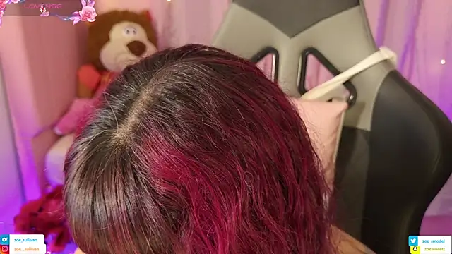 Snapshot of zoesullivan chatting on 12, 3, 2026 zoesullivan online show from 12, 3, 2026