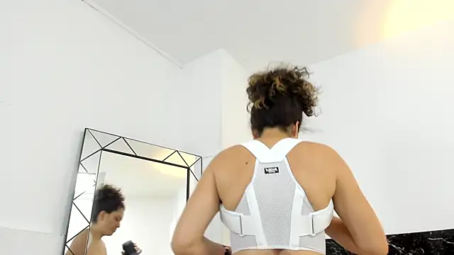 Snapshot of Juliabadlee chatting on 12, 12, 2024 Juliabadlee online show from 12, 12, 2024