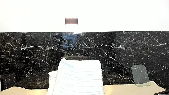 Snapshot of Juliabadlee chatting on 8, 3, 2025 Juliabadlee online show from 8, 3, 2025