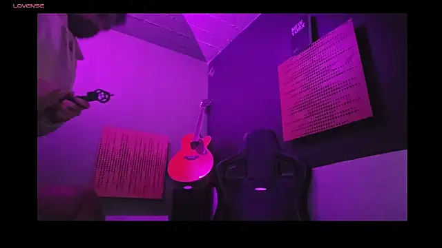 Snapshot of savage_daddyy chatting on 17, 1, 2025 savage daddyy online show from 17, 1, 2025