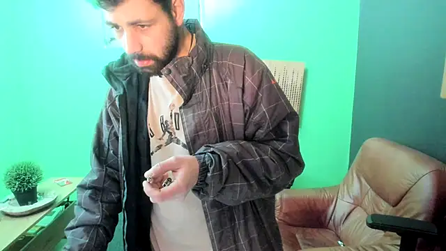 Snapshot of savage_daddyy chatting on 4, 2, 2025 savage daddyy online show from 4, 2, 2025