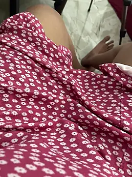 Snapshot of Hottest_Tamil chatting on 15, 4, 2026 Hottest Tamil online show from 15, 4, 2026