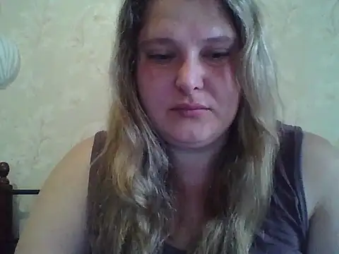 Snapshot of ParisMimi chatting on 17, 5, 2026 ParisMimi online show from 17, 5, 2026