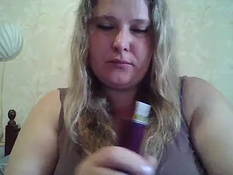 Snapshot of ParisMimi chatting on 26, 5, 2026 ParisMimi online show from 26, 5, 2026