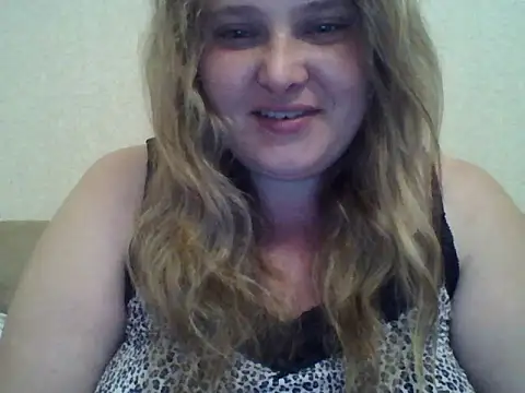 Snapshot of ParisMimi chatting on 7, 6, 2026 ParisMimi online show from 7, 6, 2026