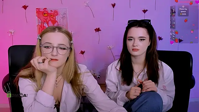 liana kisses online show from 28, 3, 2026