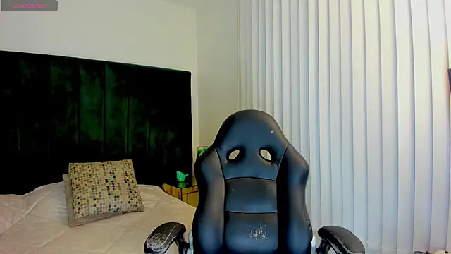 BarbaraKnox  online show from 25, 2, 2026