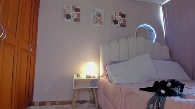 martinaaricci online show from 15, 11, 2025