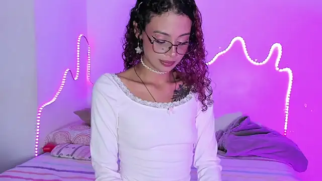 Snapshot of Kalahna chatting on 23, 12, 2025 Kalahna online show from 23, 12, 2025