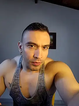 Snapshot of jhay-crux chatting on 8, 2, 2025 jhay-crux online show from 8, 2, 2025