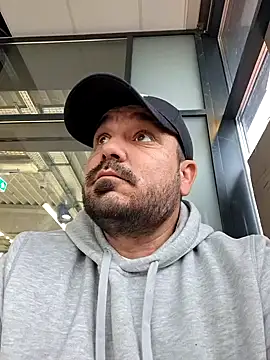 Futacisu online show from 30, 11, 2025