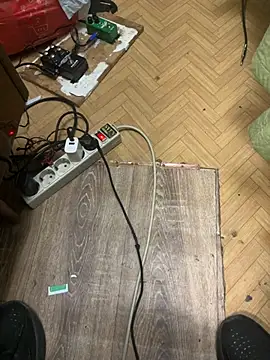 Snapshot of Ariel_Ari chatting on 11, 11, 2025 Ariel Ari online show from 11, 11, 2025