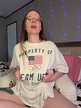 Snapshot of Sweetdee222x chatting on 6, 2, 2026 Sweetdee222x online show from 6, 2, 2026