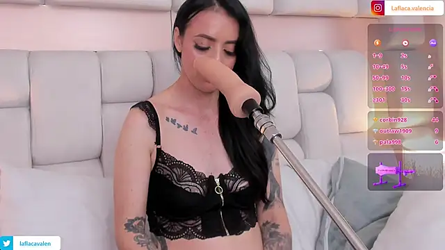 AndreaValencia online show from 28, 2, 2025