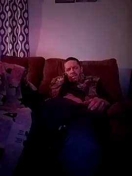 Snapshot of Bigloggz chatting on 5, 3, 2026 Bigloggz online show from 5, 3, 2026