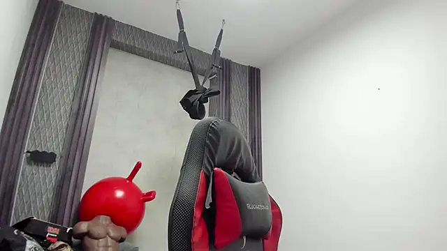 selene red  online show from 18, 2, 2026