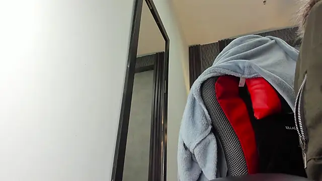 Snapshot of selene_red_ chatting on 9, 3, 2026 selene red online show from 9, 3, 2026