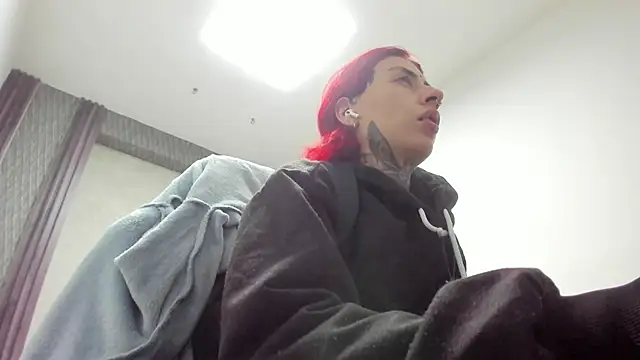 Snapshot of selene_red_ chatting on 14, 4, 2026 selene red online show from 14, 4, 2026