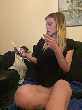 emma neko online show from 17, 4, 2026