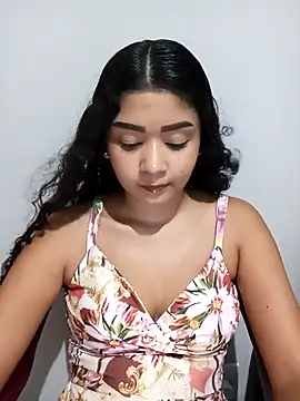 Snapshot of heleny901 chatting on 21, 11, 2025 heleny901 online show from 21, 11, 2025