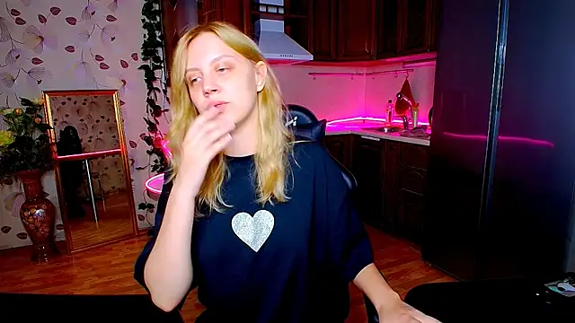 Snapshot of SexyNadi chatting on 2, 10, 2025 SexyNadi online show from 2, 10, 2025