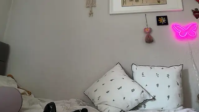 Littlelolo60 online show from 24, 6, 2026