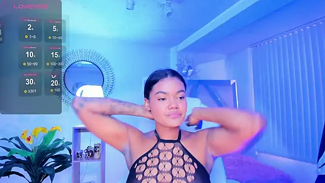 Snapshot of madisson_davon chatting on 21, 12, 2024 madisson davon online show from 21, 12, 2024