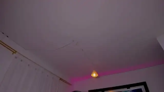 Scarlett 811 online show from 13, 11, 2025