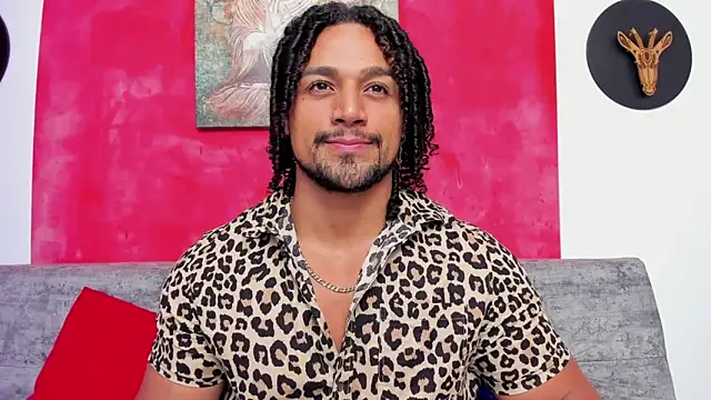 Snapshot of MikeEstevess chatting on 12, 1, 2025 MikeEstevess online show from 12, 1, 2025