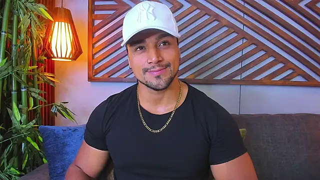 Snapshot of MikeEstevess chatting on 24, 1, 2025 MikeEstevess online show from 24, 1, 2025