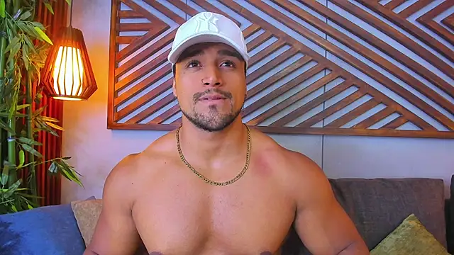 Snapshot of MikeEstevess chatting on 24, 1, 2025 MikeEstevess online show from 24, 1, 2025