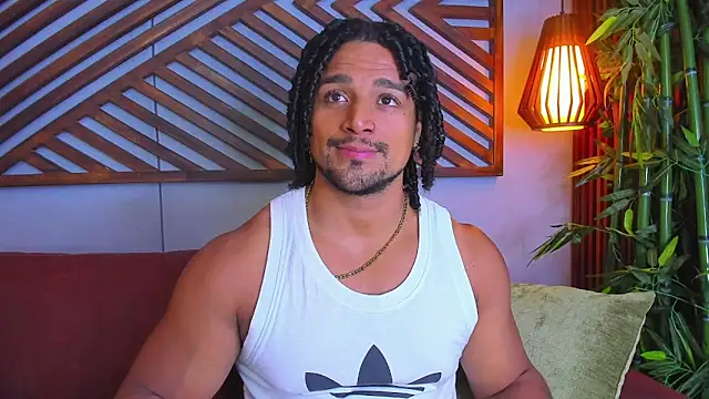 Snapshot of MikeEstevess chatting on 25, 1, 2025 MikeEstevess online show from 25, 1, 2025