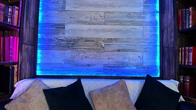 Snapshot of MikeEstevess chatting on 25, 1, 2025 MikeEstevess online show from 25, 1, 2025