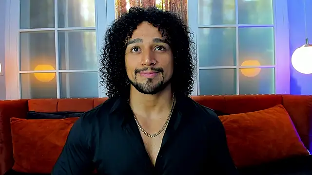 Snapshot of MikeEstevess chatting on 8, 2, 2025 MikeEstevess online show from 8, 2, 2025