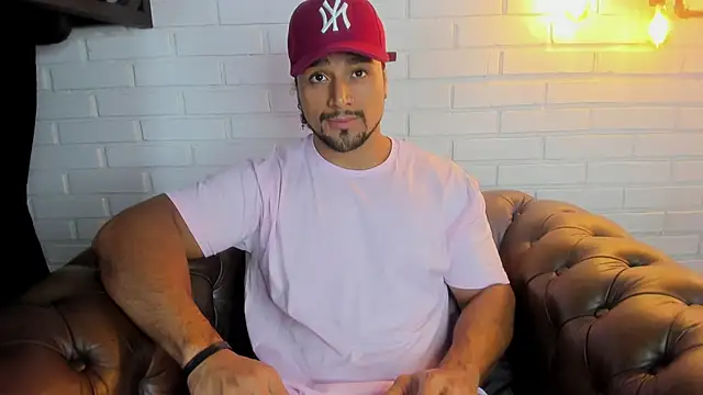 Snapshot of MikeEstevess chatting on 27, 2, 2025 MikeEstevess online show from 27, 2, 2025