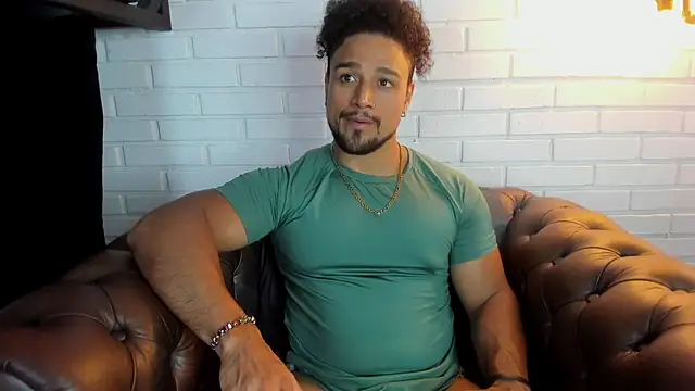 Snapshot of MikeEstevess chatting on 9, 3, 2025 MikeEstevess online show from 9, 3, 2025