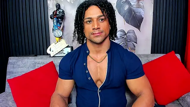 Snapshot of MikeEstevess chatting on 15, 9, 2025 MikeEstevess online show from 15, 9, 2025