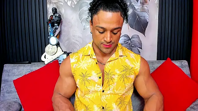 Snapshot of MikeEstevess chatting on 27, 9, 2025 MikeEstevess online show from 27, 9, 2025