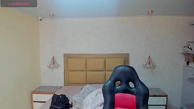 Kittytimberlake online show from 25, 2, 2026