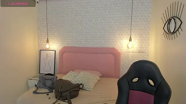 Kittytimberlake online show from 7, 3, 2026